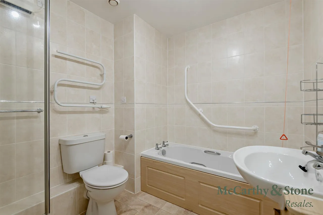 Western Avenue, Newbury, RG14, photo 7