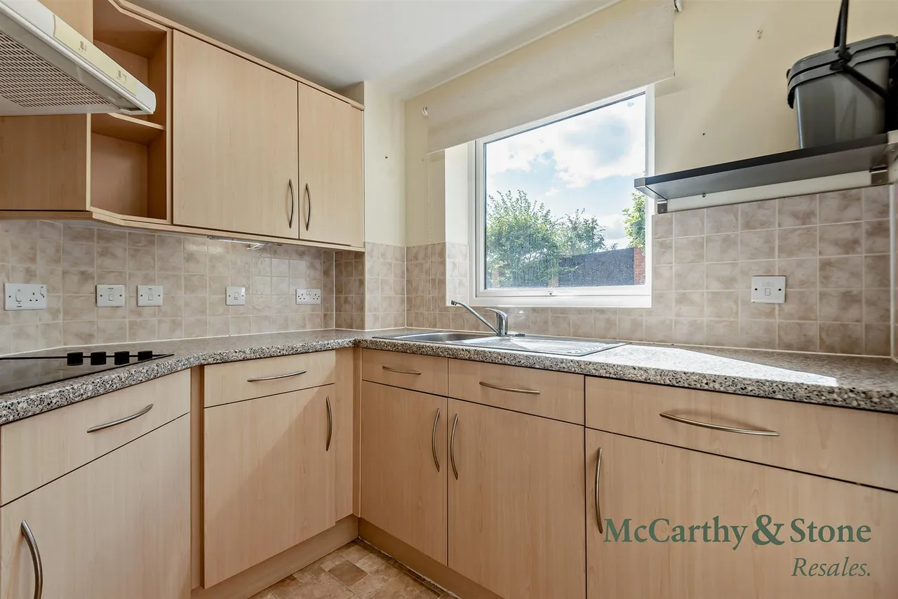 Western Avenue, Newbury, RG14, photo 6