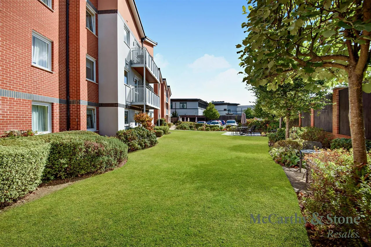 Western Avenue, Newbury, RG14, photo 25