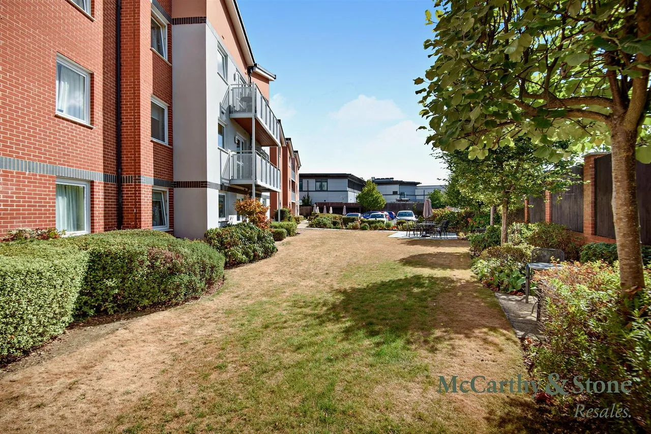 Western Avenue, Newbury, RG14, photo 24
