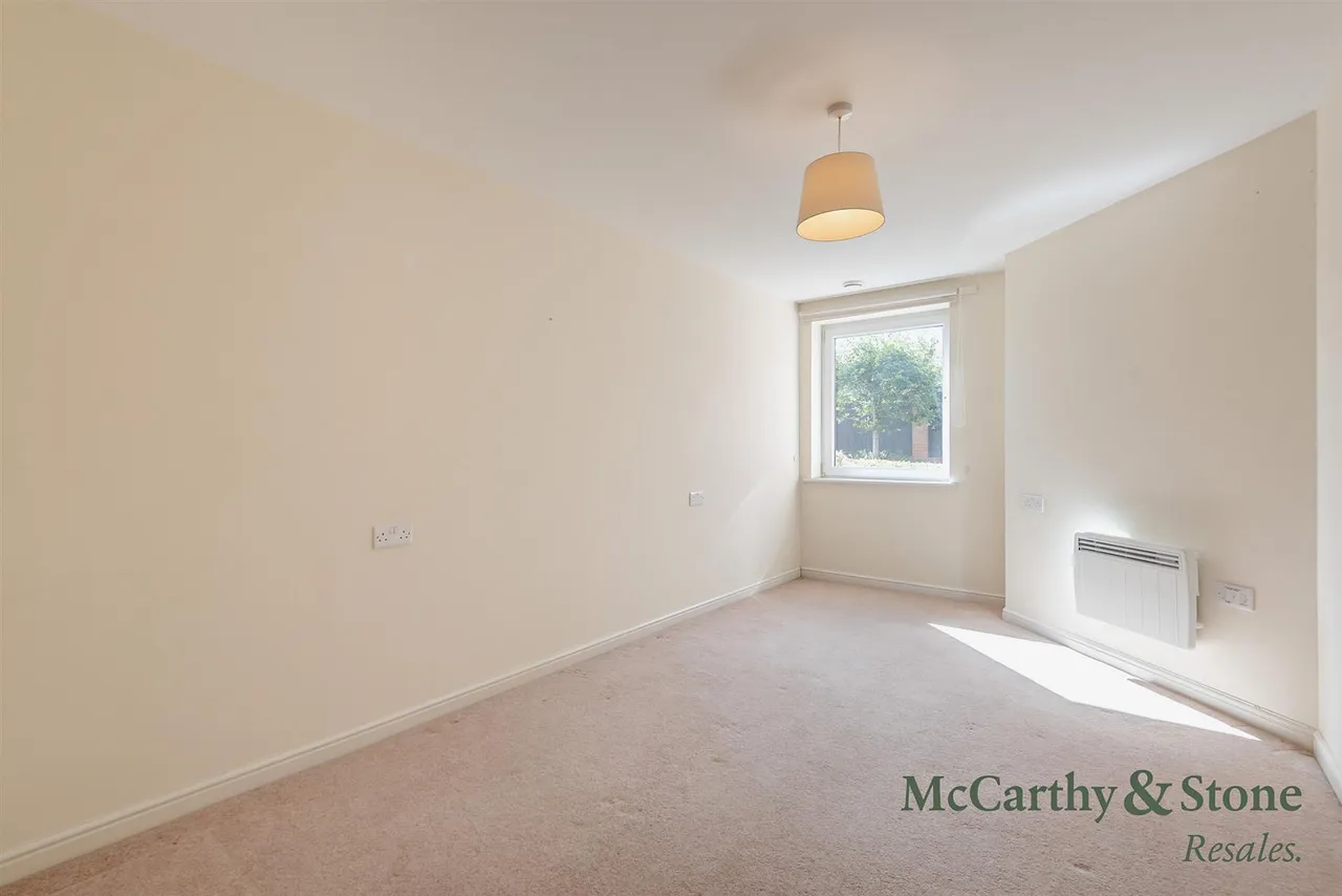 Western Avenue, Newbury, RG14, photo 4