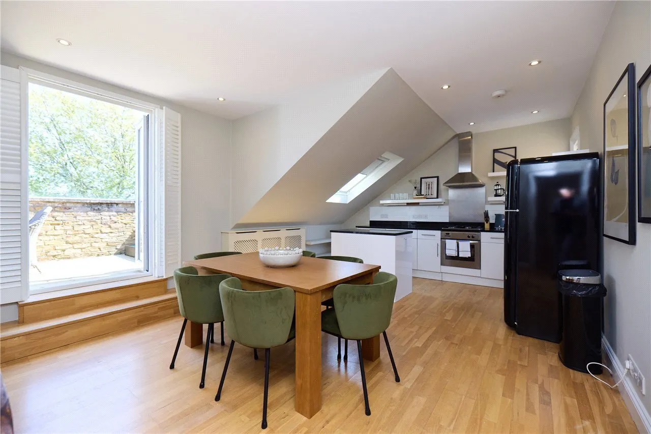 Santos Road, London, SW18, photo 7