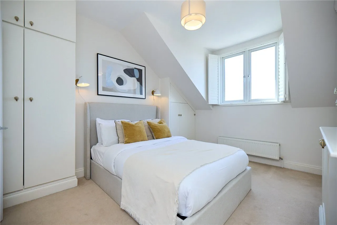 Santos Road, London, SW18, photo 2