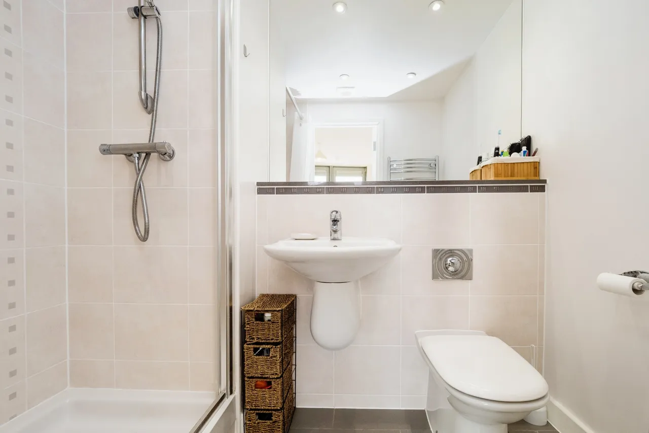 Icona Point, 58 Warton Road, London, E15, photo 13