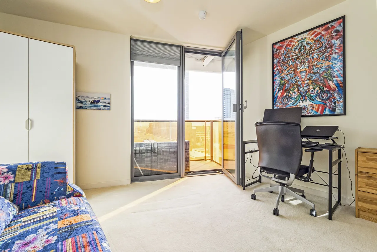 Icona Point, 58 Warton Road, London, E15, photo 11
