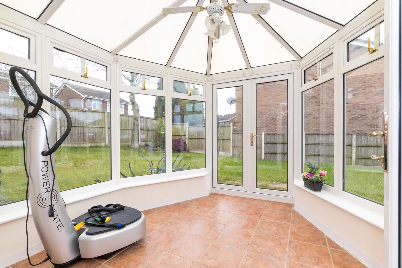 Kestrel Park, Ashurst, WN8, photo 5