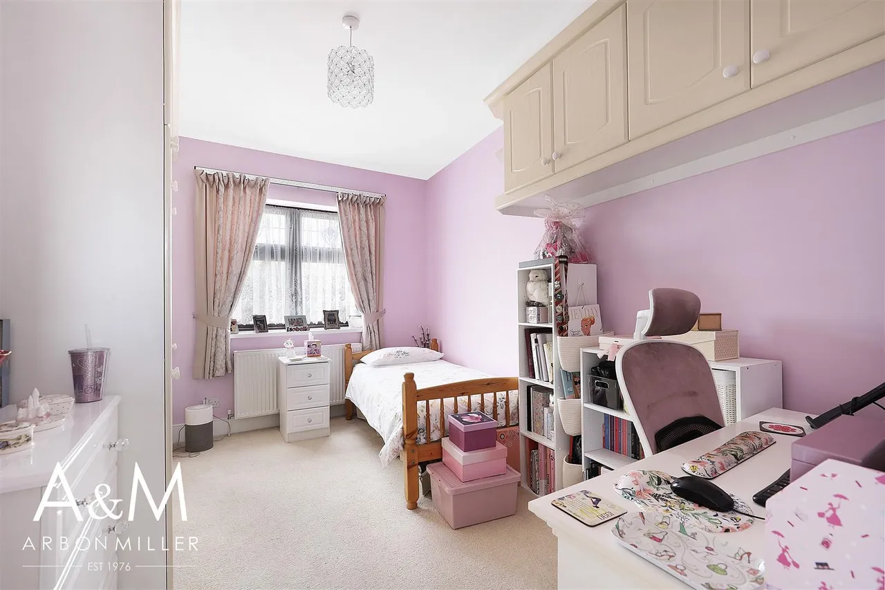 Fremantle Road, Barkingside, Ilford, Essex, IG62BB, photo 25