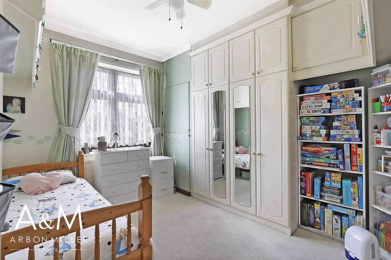 Fremantle Road, Barkingside, Ilford, Essex, IG62BB, photo 22