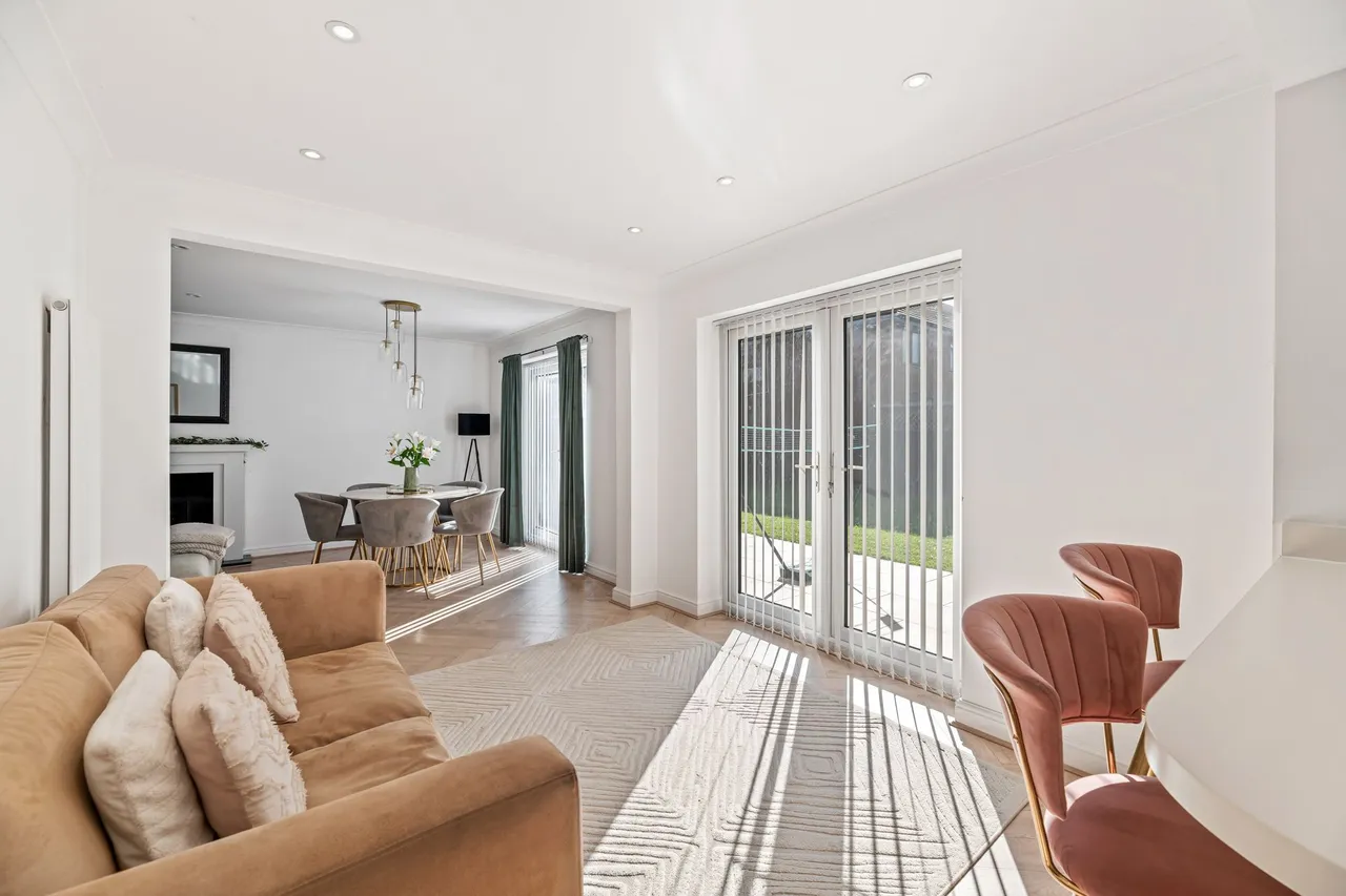 Redacre Close, Warrington, photo 9