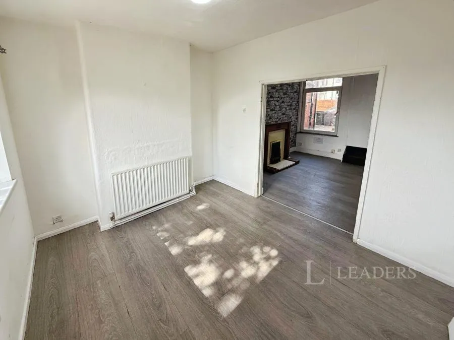 Doe Quarry Terrace, Dinnington, S25, photo 6