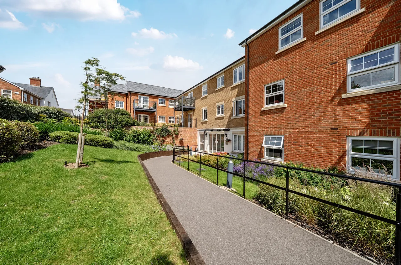 Orchard Lane, Alton, GU34, photo 10