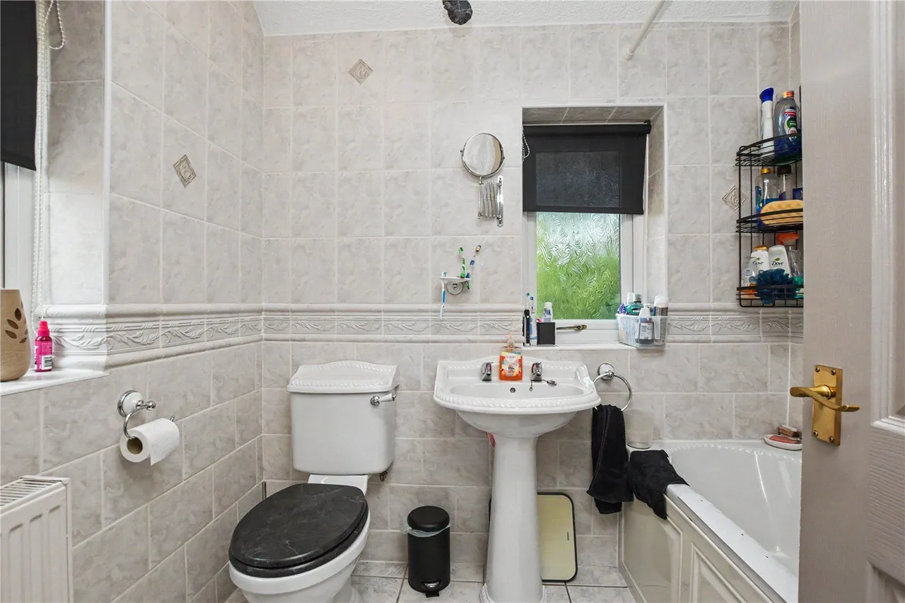 Summerfield Drive, Leeds, LS13, photo 10