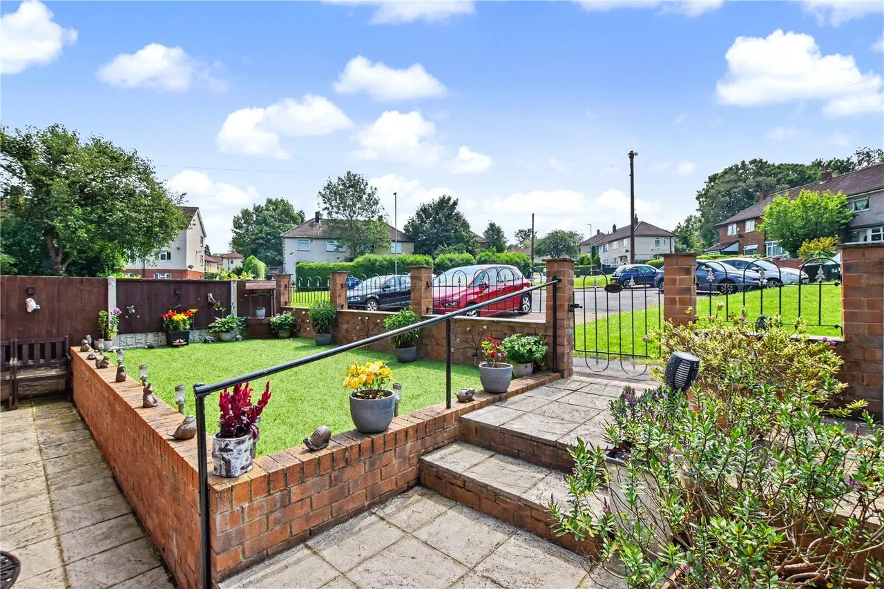 Summerfield Drive, Leeds, LS13, photo 11