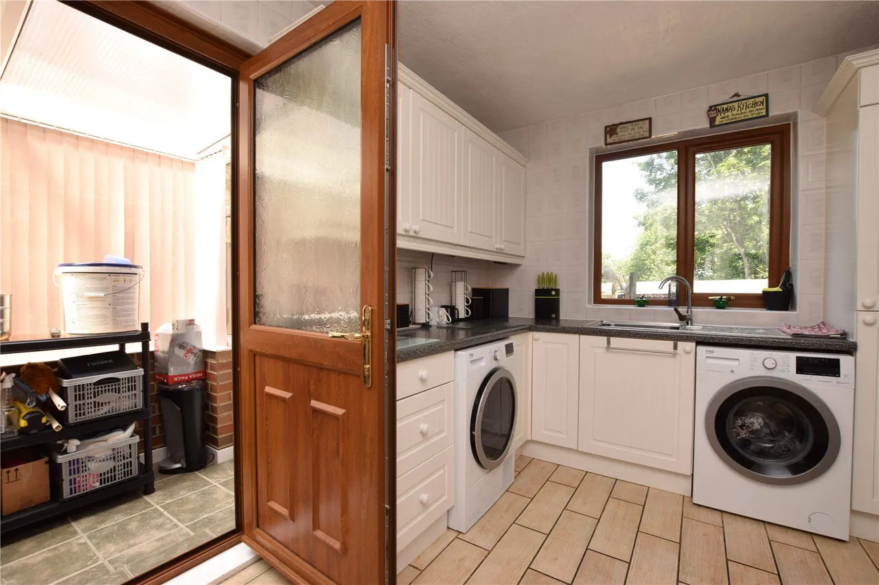 Summerfield Drive, Leeds, LS13, photo 9
