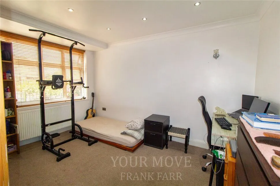 Downs Road, Slough, Berkshire, SL3, photo 4