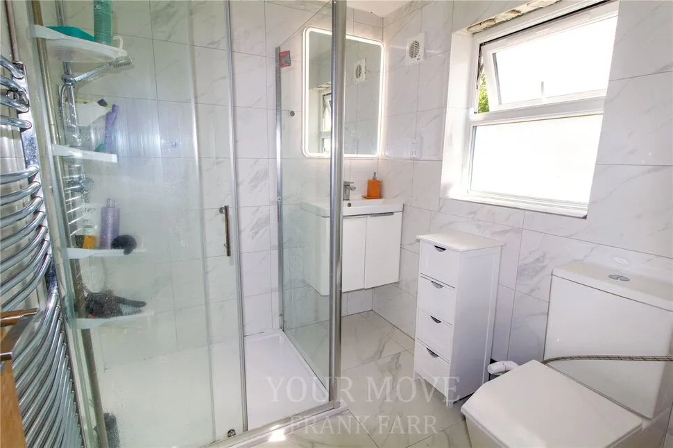 Downs Road, Slough, Berkshire, SL3, photo 11