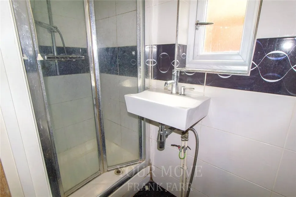 Downs Road, Slough, Berkshire, SL3, photo 5