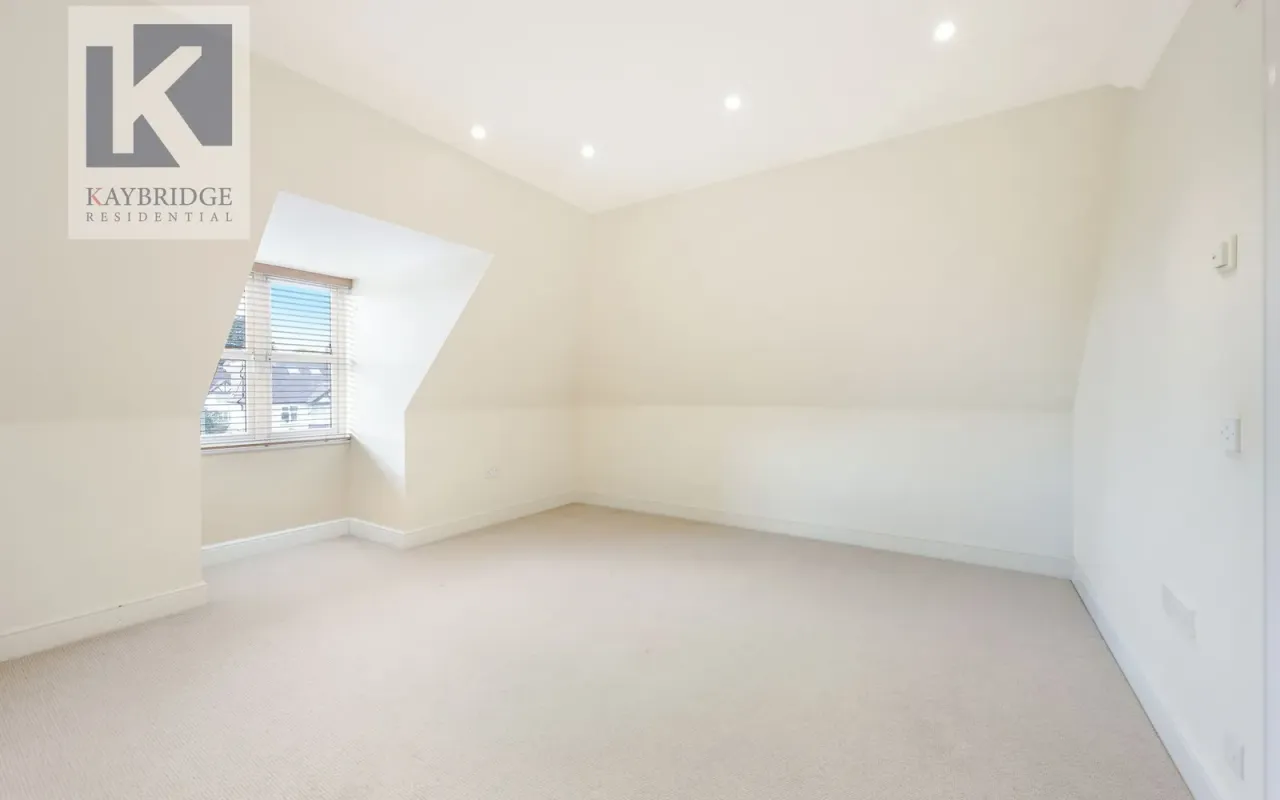 Kingston Road, Epsom, KT19, photo 3