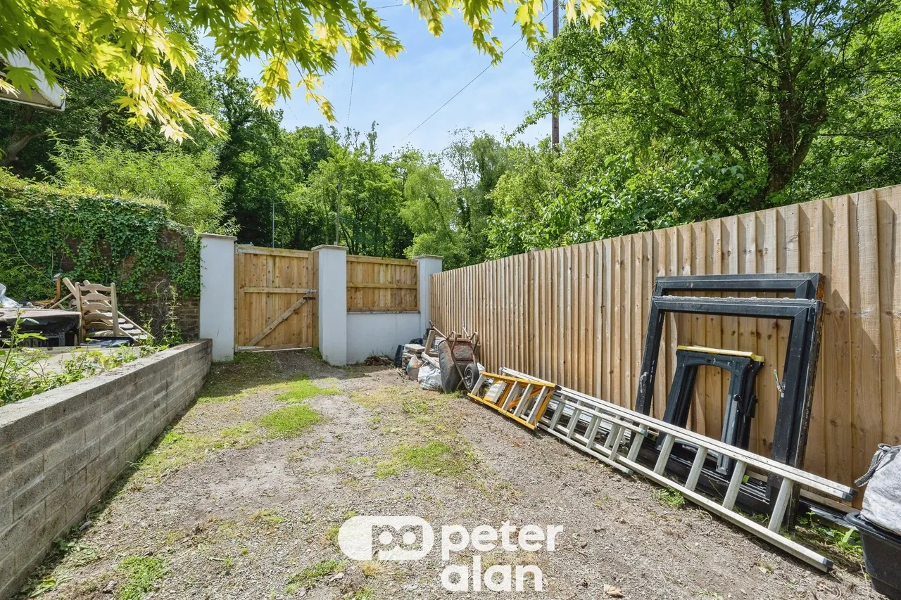 Moses Row, Neath, SA11, photo 9