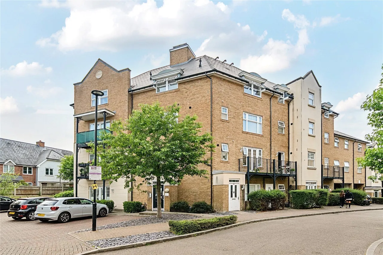 Wells View Drive, Bromley, BR2, photo 9