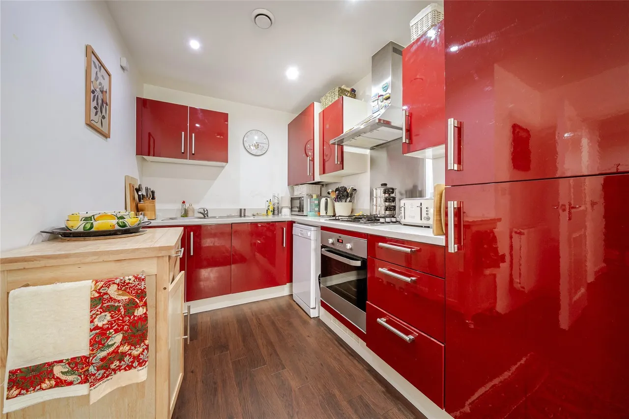 Wells View Drive, Bromley, BR2, photo 5