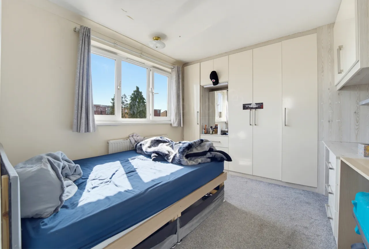 Brabazon Road, Hounslow, TW5 9LW, photo 7