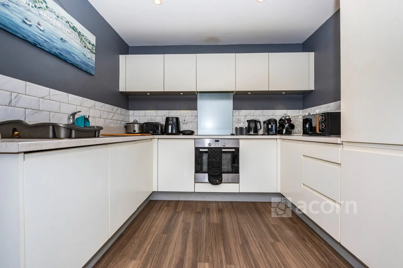 Clovelly Place, Greenhithe, DA9, photo 3