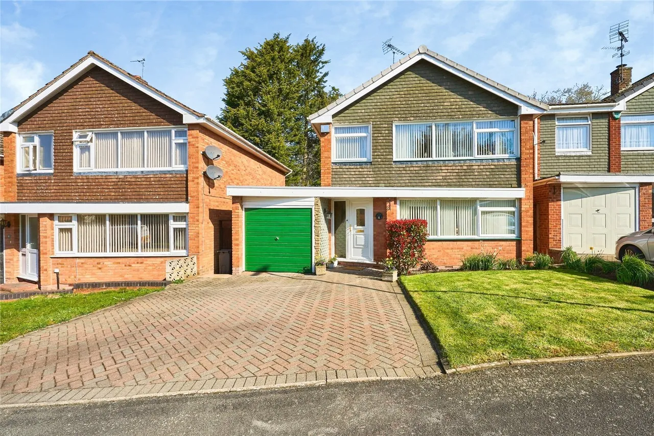 3 bed house for sale — St. Ives Road, Walsall, West Midlands, WS5