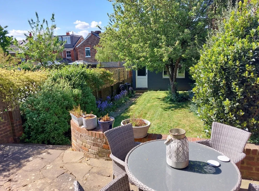 Knighton Road, RH1, photo 10