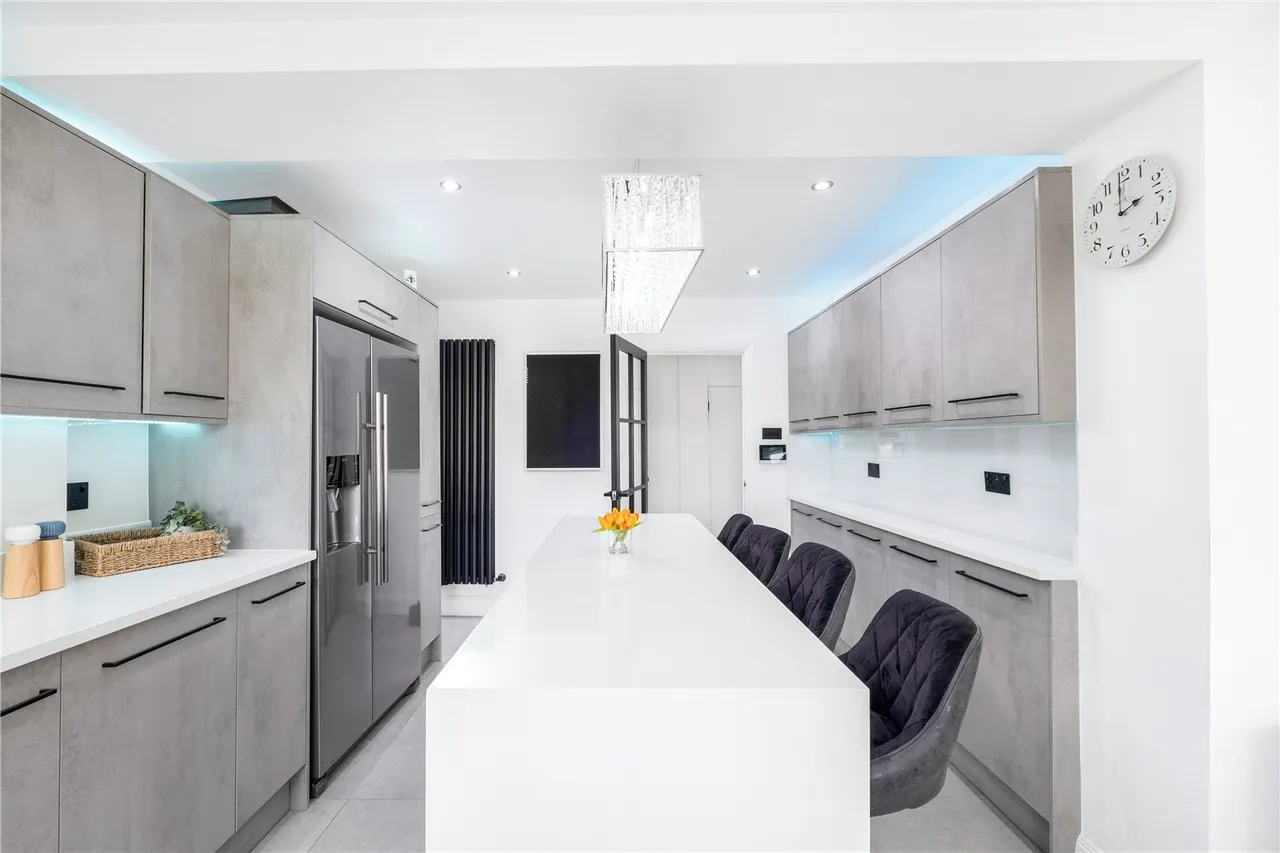 Wych Elm Road, Hornchurch, RM11, photo 7