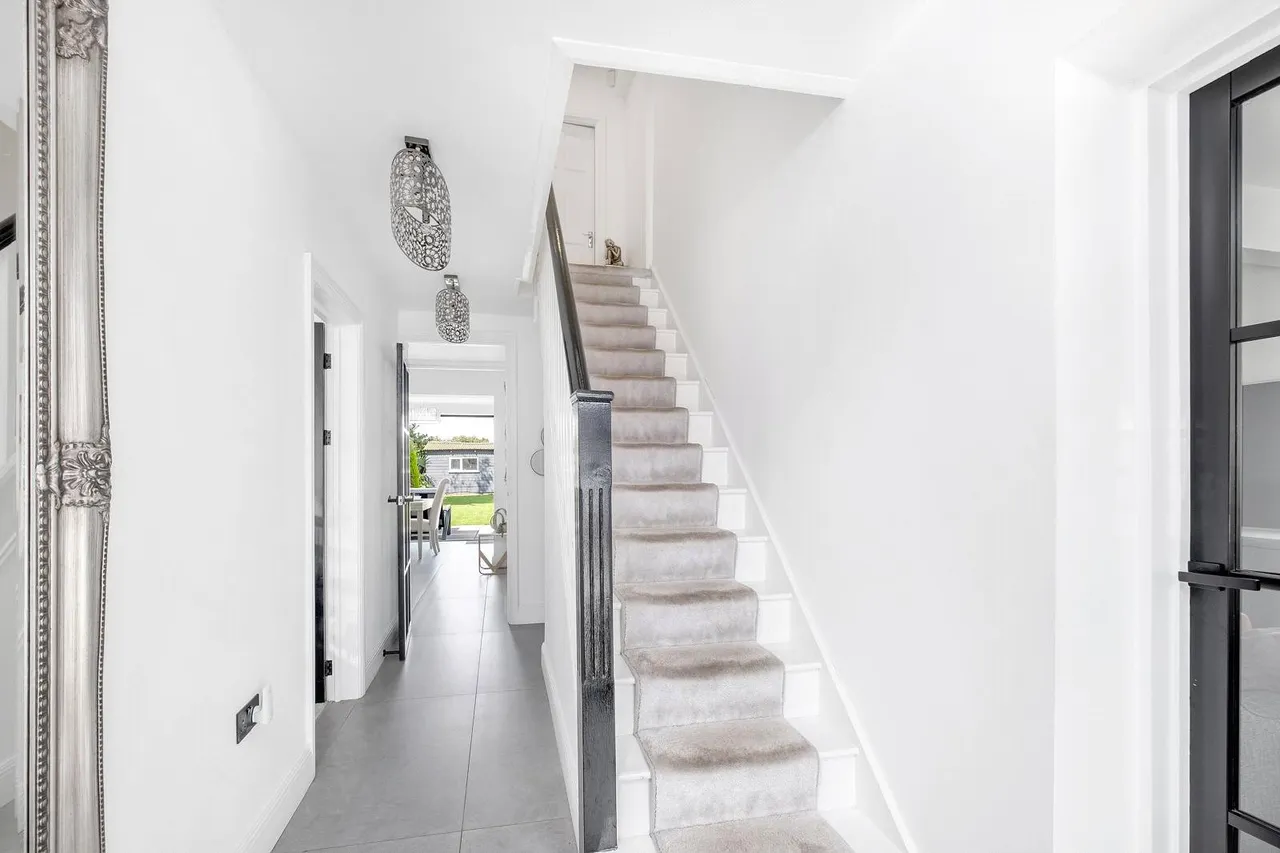Wych Elm Road, Hornchurch, RM11, photo 14