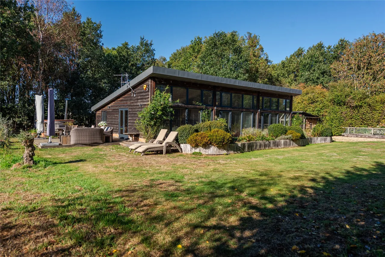 The Stables, Cane End Farm, HP22, photo 19
