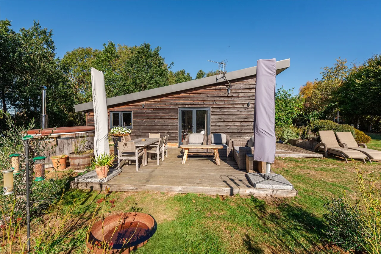 The Stables, Cane End Farm, HP22, photo 21