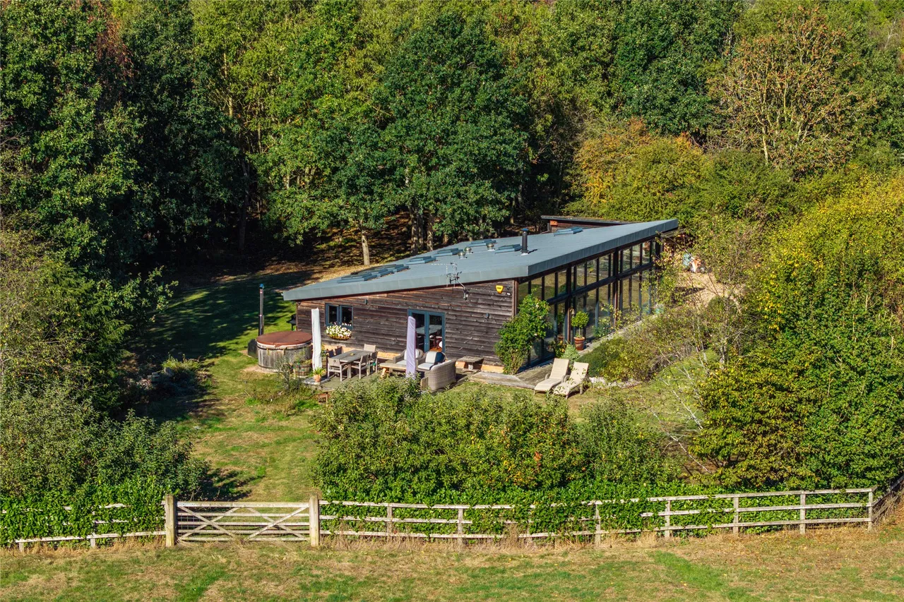 The Stables, Cane End Farm, HP22, photo 8