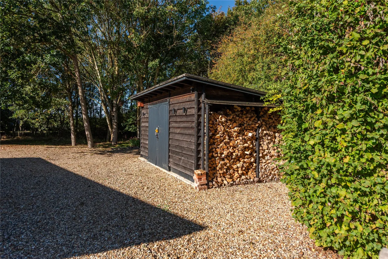 The Stables, Cane End Farm, HP22, photo 20
