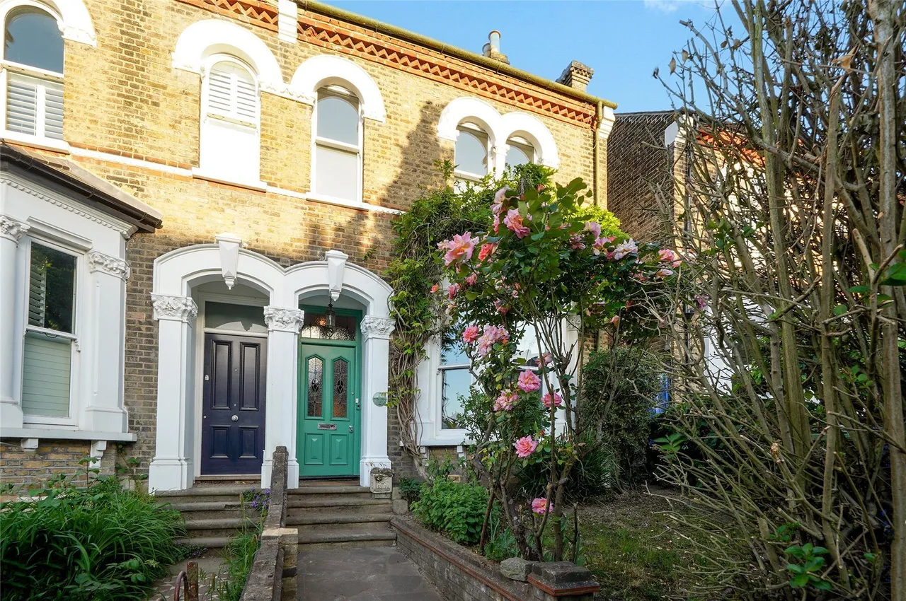 5 bed house for sale — Barry Road, London, SE22