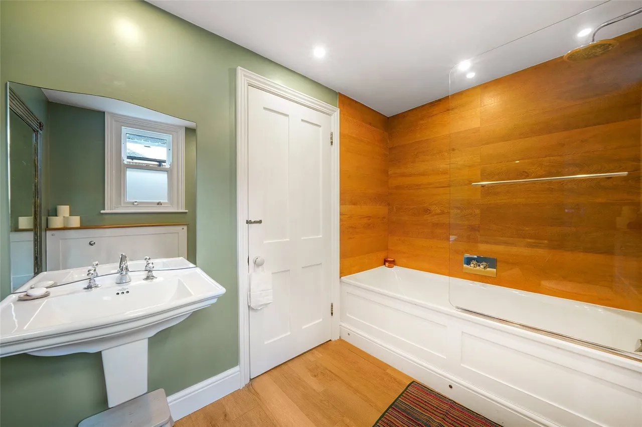 Barry Road, London, SE22, photo 9