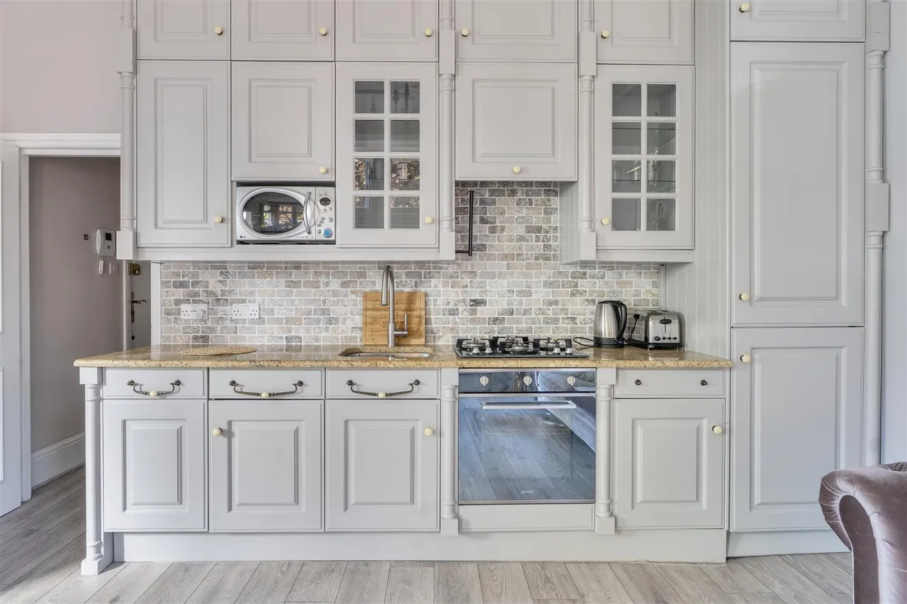Frognal, Hampstead, NW3, photo 3