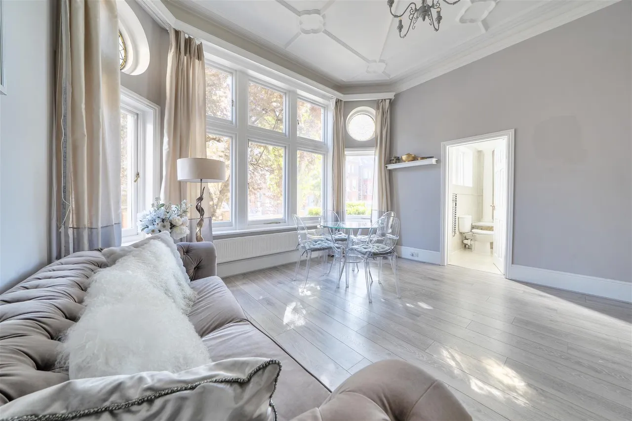 Frognal, Hampstead, NW3, photo 2