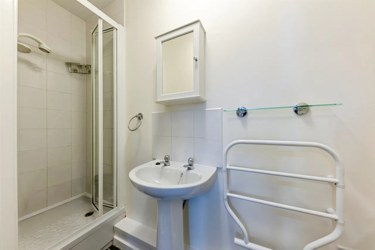 Bolsover Road, Grantham, photo 10