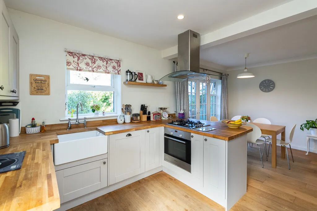 Middle Street, Strood Green, RH3, photo 6