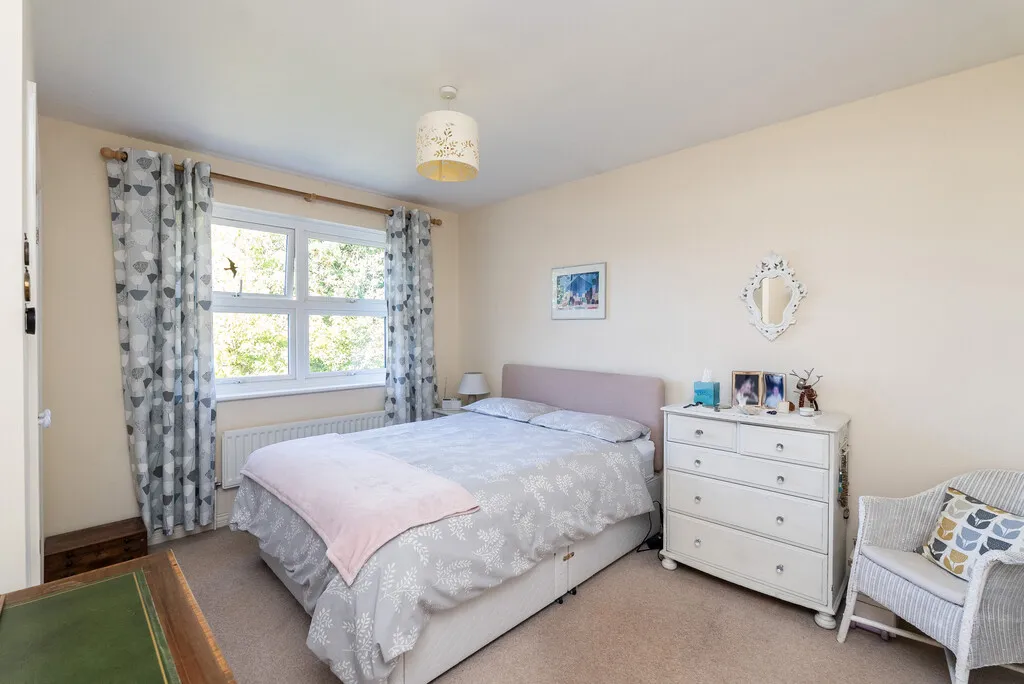 Middle Street, Strood Green, RH3, photo 10