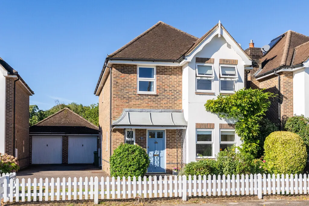 4 bed house for sale, Middle Street, Strood Green, RH3