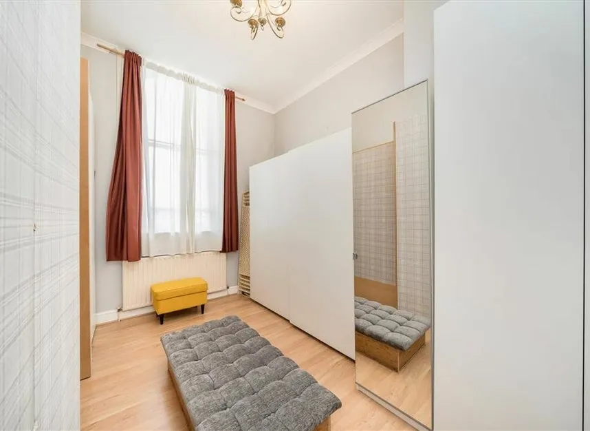 Shooters Hill Road, Woolwich, SE18, photo 4