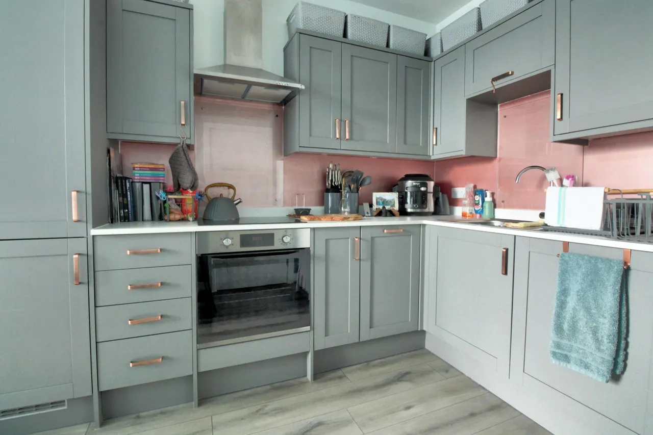 1 bed flat for sale, Romany Road, Worthing, BN13