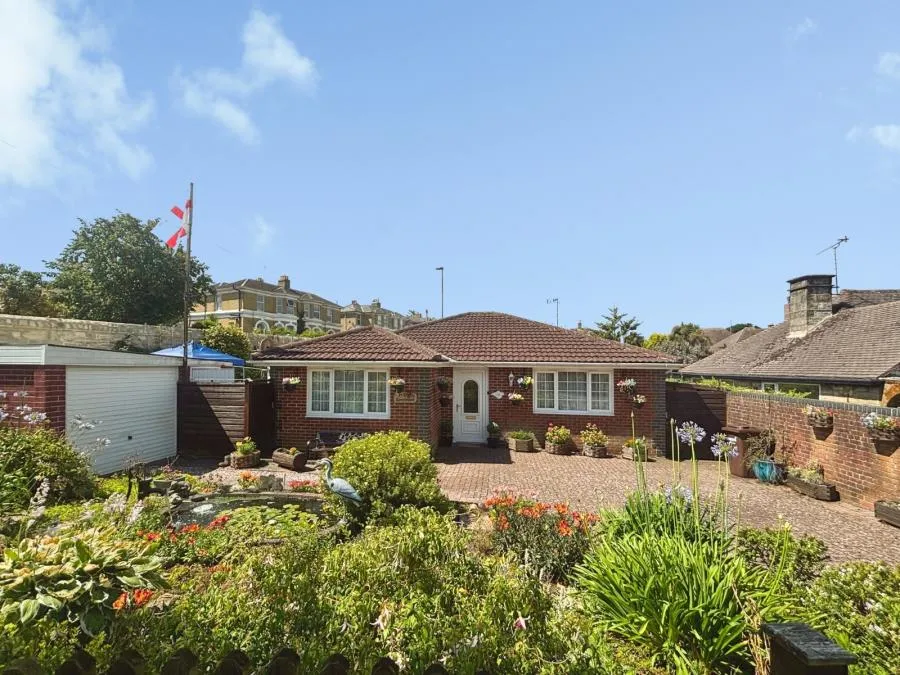 Westwood Road, Ryde, PO33, photo 13