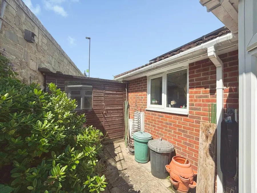 Westwood Road, Ryde, PO33, photo 12