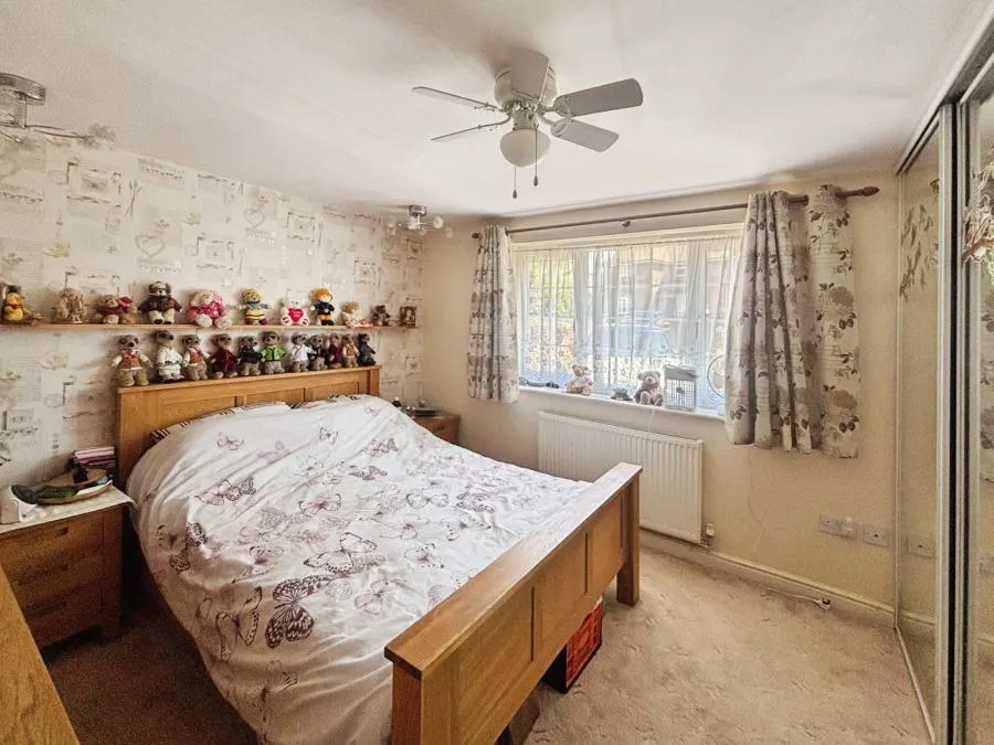 Westwood Road, Ryde, PO33, photo 4