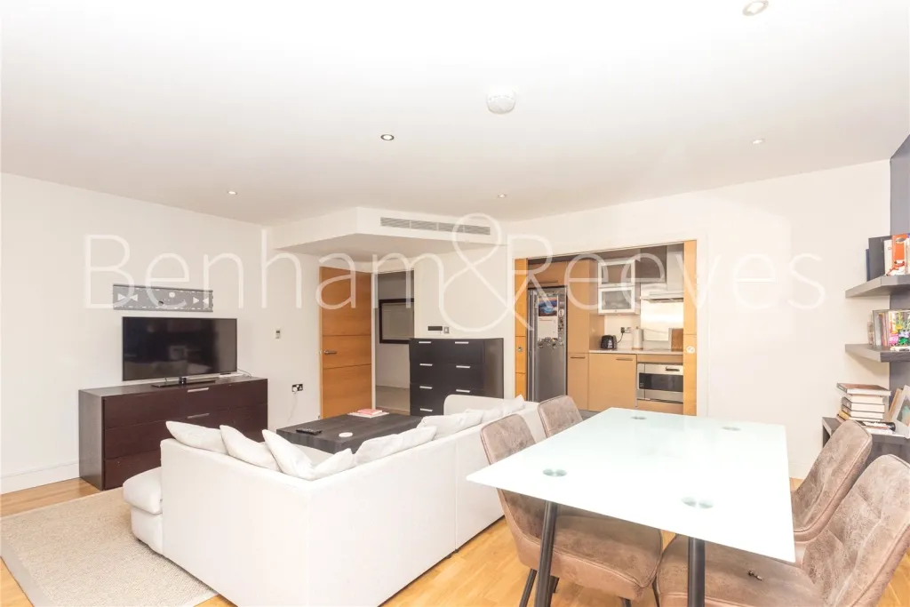 2 bed flat to rent, The Boulevard, Imperial Wharf, SW6