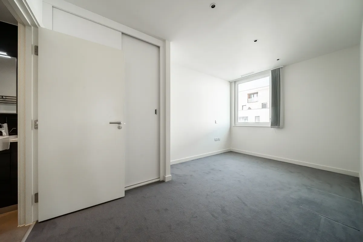 Capitol Way London NW9, photo 9